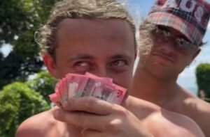 Parodi ‘Uang Damai’ Ala Turis Bule di Bali: Viral, Lucu, tapi Menyentil Realita