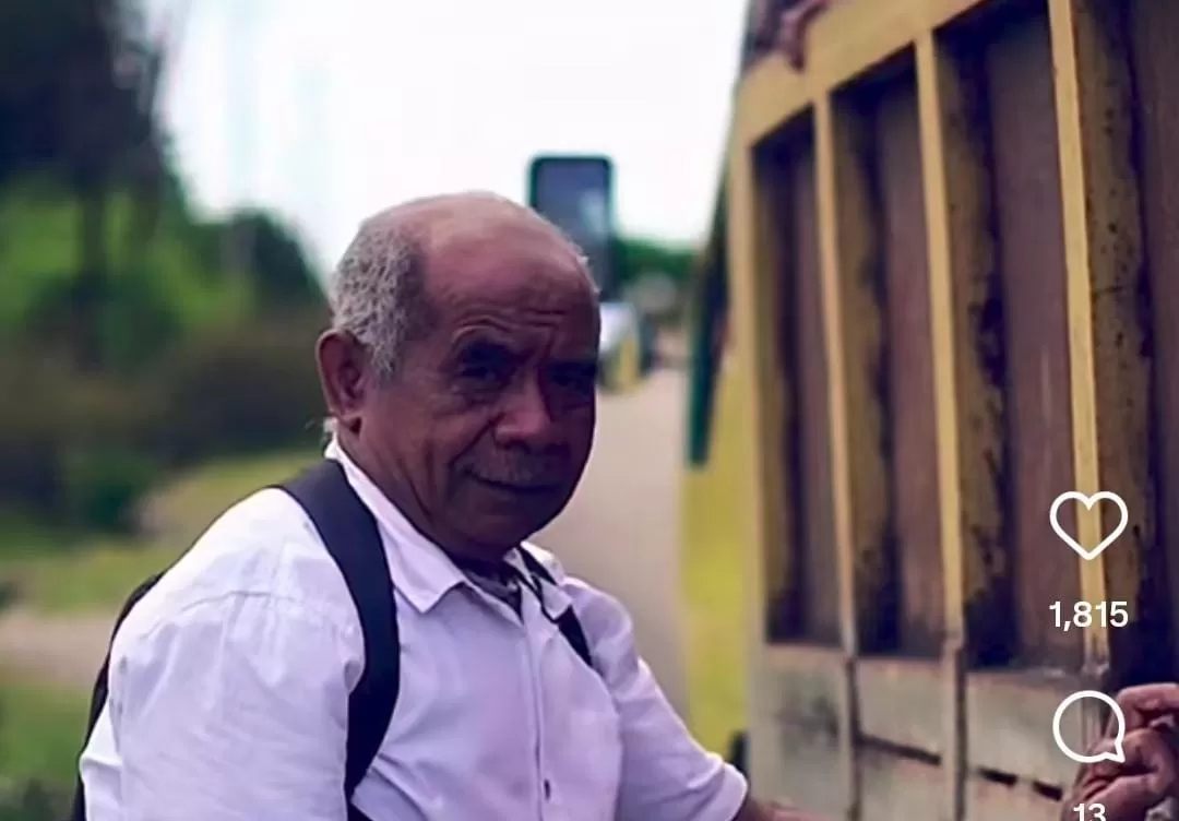 Masih Pantaskah Disebut Gaji? Perjuangan Guru NTT Menantang Maut di Jalanan dengan Upah ‘Seikhlasnya’