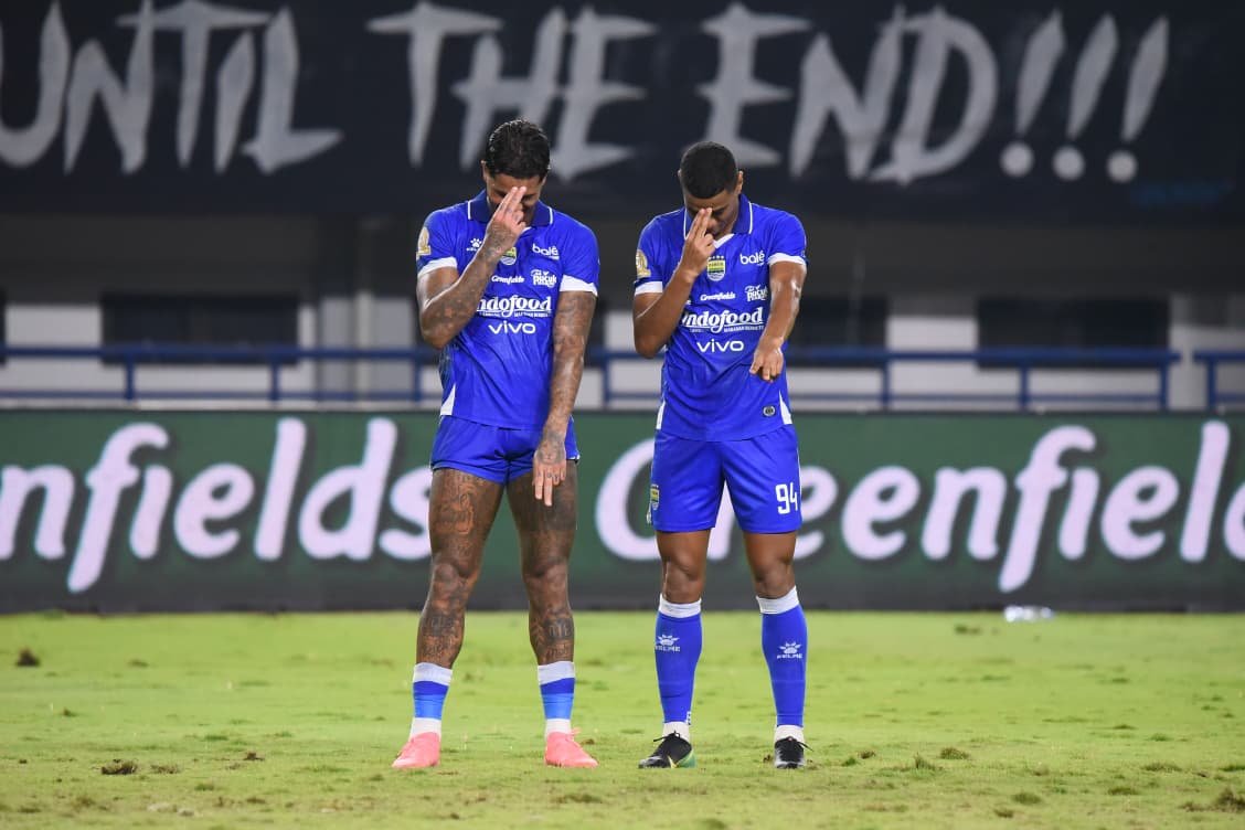 GBLA BERPESTA! Persib Bandung Gilas Madura United 5-0, Maung Semakin Tak Terbendung di Puncak
