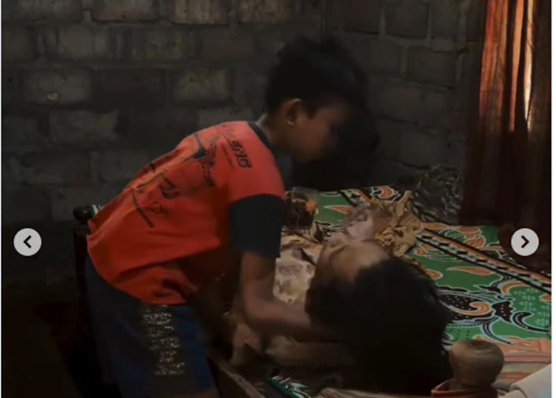 Bukan Main Layangan, Bocah 10 Tahun Ini Malah Sibuk Masak dan Urus Orang Tua Sakit!