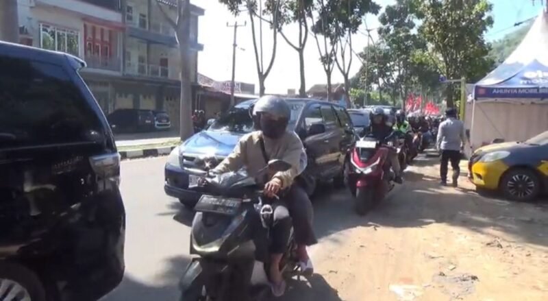 Ciwidey Diserbu Wisatawan! Polisi Siapkan One Way Darurat ke Kawah Putih