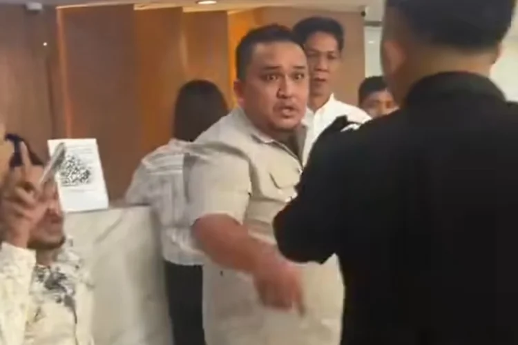 Protes Investor Dapur MBG di Kantor BGN, Tuntut Kejelasan Dana Miliaran Rupiah