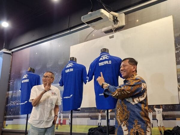 Dobrak Bursa Transfer! Persib Bandung Resmi Amankan Jasa Sandy Walsh dan Winger Bosnia