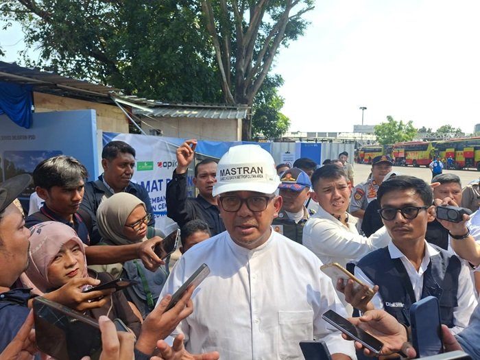 Angkot Dipastikan Tak Dihapus, Farhan: akan Jadi Feeder BRT Bandung Raya