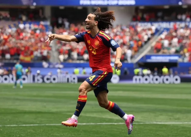 Janji Gila Marc Cucurella: Siap Pensiun Dini & Tato Wajah Pelatih Jika Spanyol Juara Piala Dunia 2026