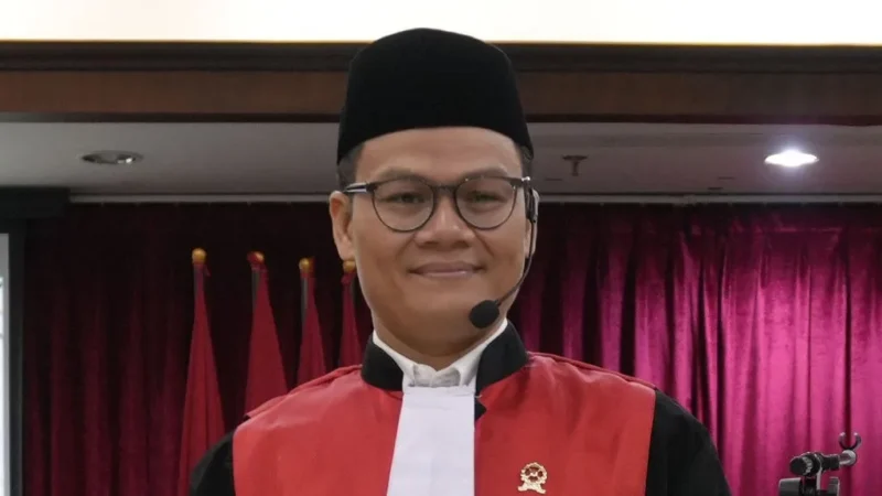 Melawan Arus! Kisah Andi Saputra, Mantan Jurnalis yang Menjadi ‘Suara Tunggal’ Pembela Nadiem Makarim