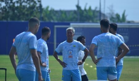 Bintang Jepang Resmi Menginjak Rumput GBLA! Gakuto Notsuda Ungkap Kesan Pertama Bersama Persib