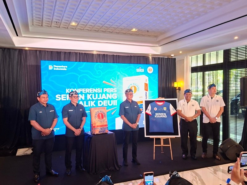 SIG Luncurkan Kembali Semen Kujang, Gandeng Persib Bandung Lewat Kerja Sama Tiga Tahun