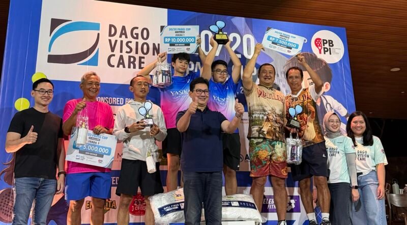 Duel Beda Usia 40 Tahun! Duo Veteran Hartono-Eko Yuli Tembus Final Dago Vision Care Padel Cup