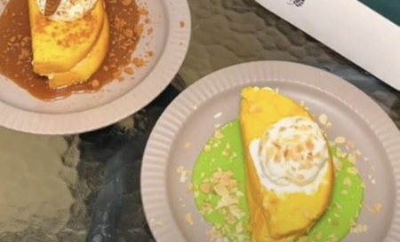 Kuliner Unik Bandung yang Wajib Dicoba! Roti Labu Kukus Lembut dengan Topping Berlimpah