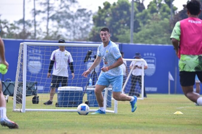 Mariano Peralta Batal Debut di Persib vs Persija, Igor Tolic Ungkap Kondisi Sebenarnya
