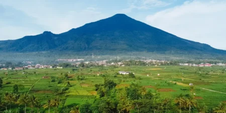 Antisipasi Karhutla Musim Kemarau, Jalur Pendakian Gunung Ciremai Ditutup Sementara