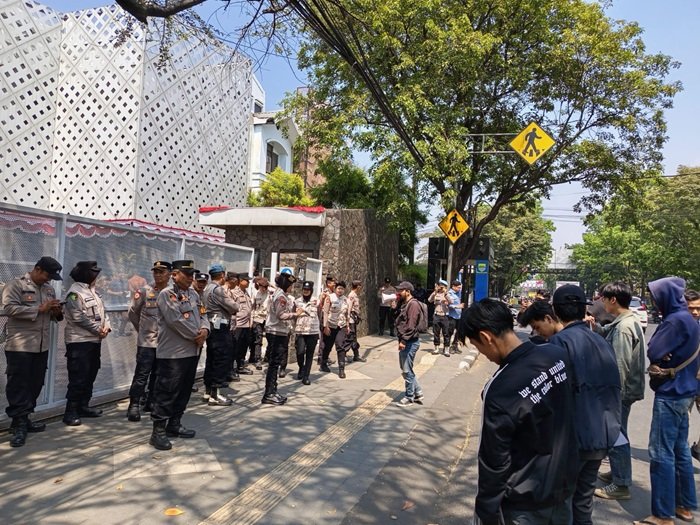 Timses Diangkat Jadi Dirut, PT MUJ Didemo dan Didesak Mundur