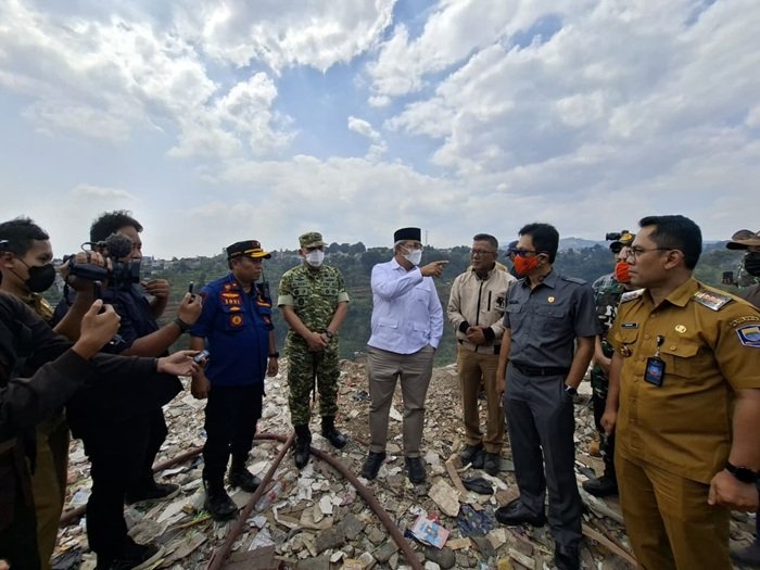 Kebakaran Lahan di Punclut Bandung Berdampak ke 19 Warga, Ada yang Terkena ISPA dan Asma