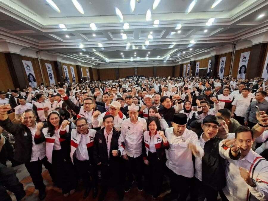 Jokowi Puji Struktur PSI Kota Bandung 100 Persen, Dorong Kader Aktif di Masyarakat