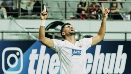 Taktik Jitu Igor Tolic Bawa Persib Bandung Jinakkan Raksasa Korsel Lewat Skor Tipis 0-1