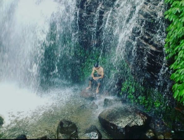 7 Wisata Alam Purwakarta Paling Hits: Dari Curug Cipurut Hingga Tebing Parang yang Menguji Adrenalin
