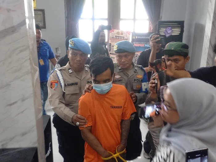 Polisi Bekuk Terduga Pencuri Kabel APILL yang Bikin Lampu Merah Bandung Padam