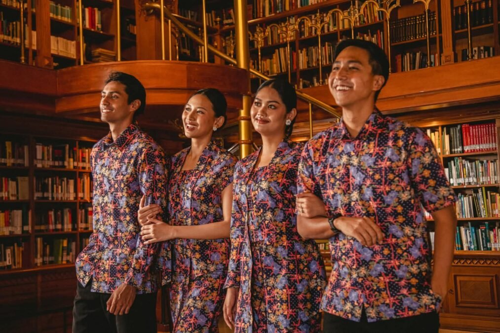 Gandeng MANDALAS dan Yayasan Habibie & Ainun, JNE Beri Promo Spesial di Hari Batik Nasional 2026