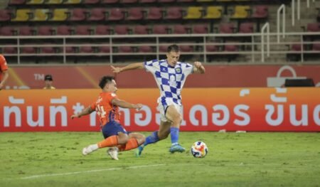Comeback Dramatis! Persib Bandung Sikat Port FC 3-1 di Laga Perdana Shopee Cup 2026