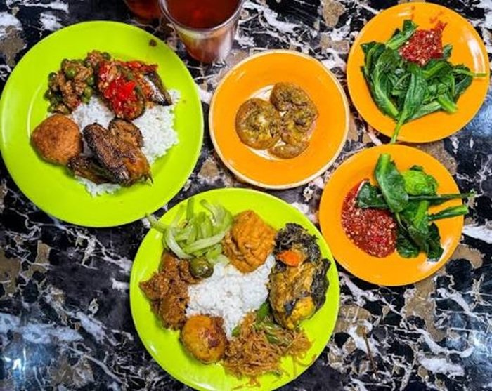 Wajib Mampir! 5 Kuliner Legendaris dan Kekinian yang Jadi Buruan di Pasar Cihapit
