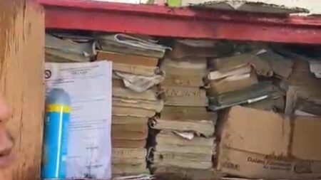 Hanya Lemari Ini yang Utuh! Keajaiban Al-Qur’an Selamat dari Kebakaran Madrasah di Garut